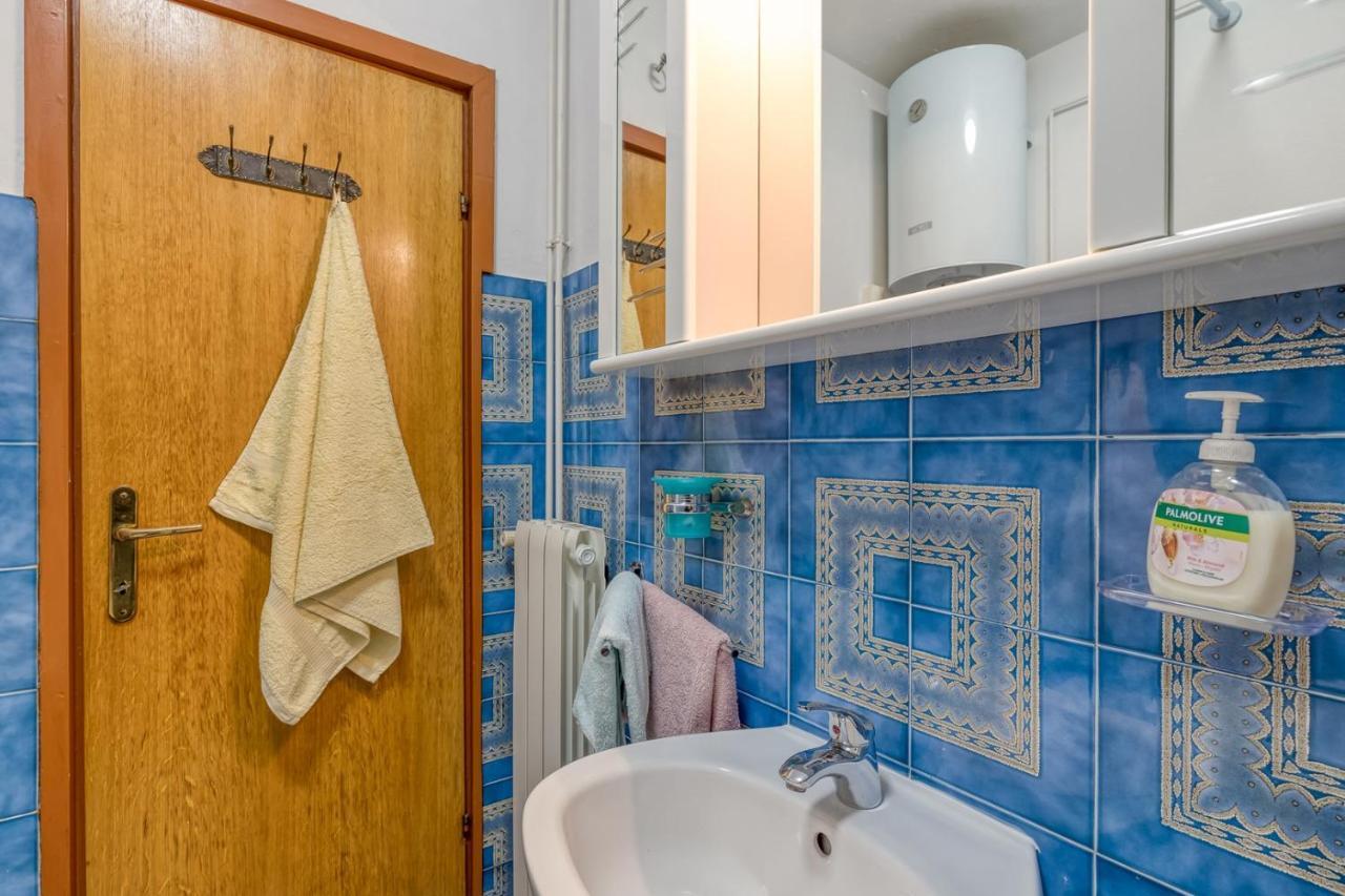 Apartment Complex Nevia Porec Bagian luar foto