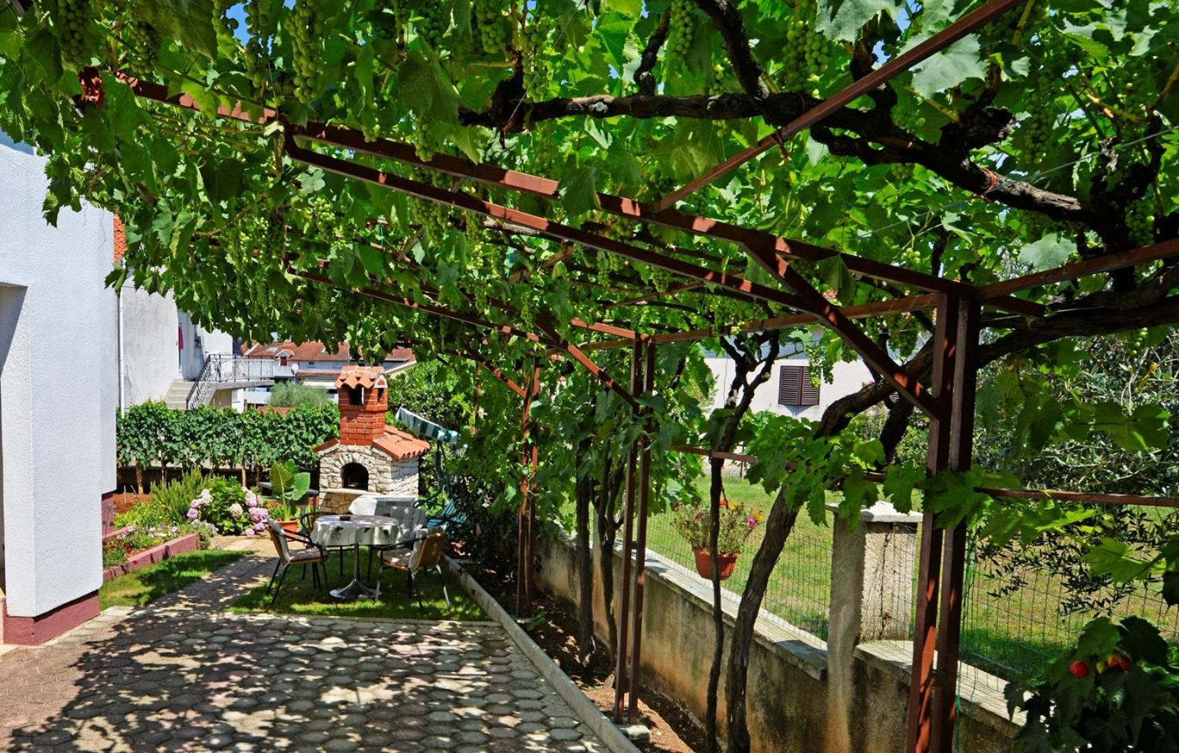 Apartment Complex Nevia Porec Bagian luar foto