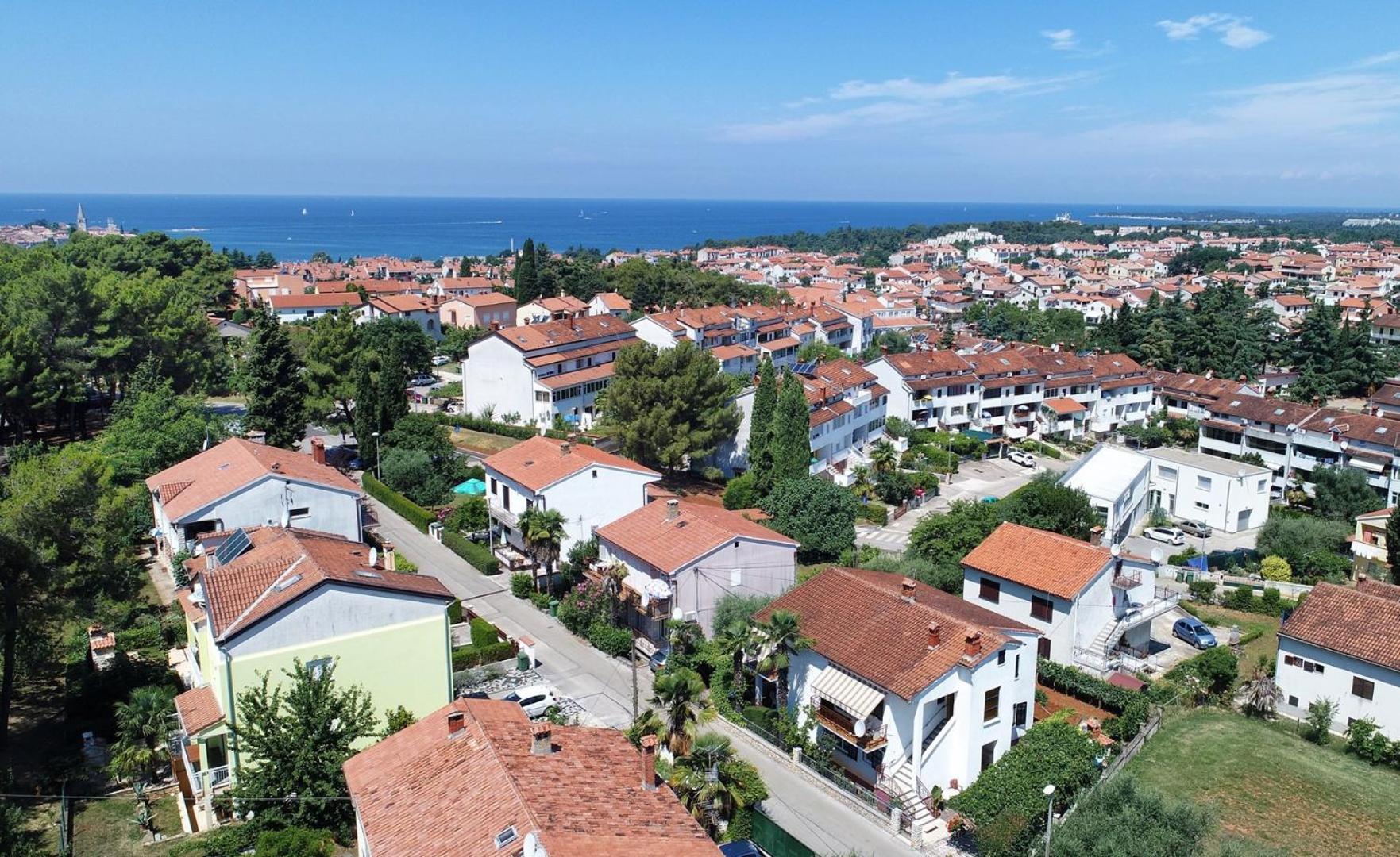 Apartment Complex Nevia Porec Bagian luar foto