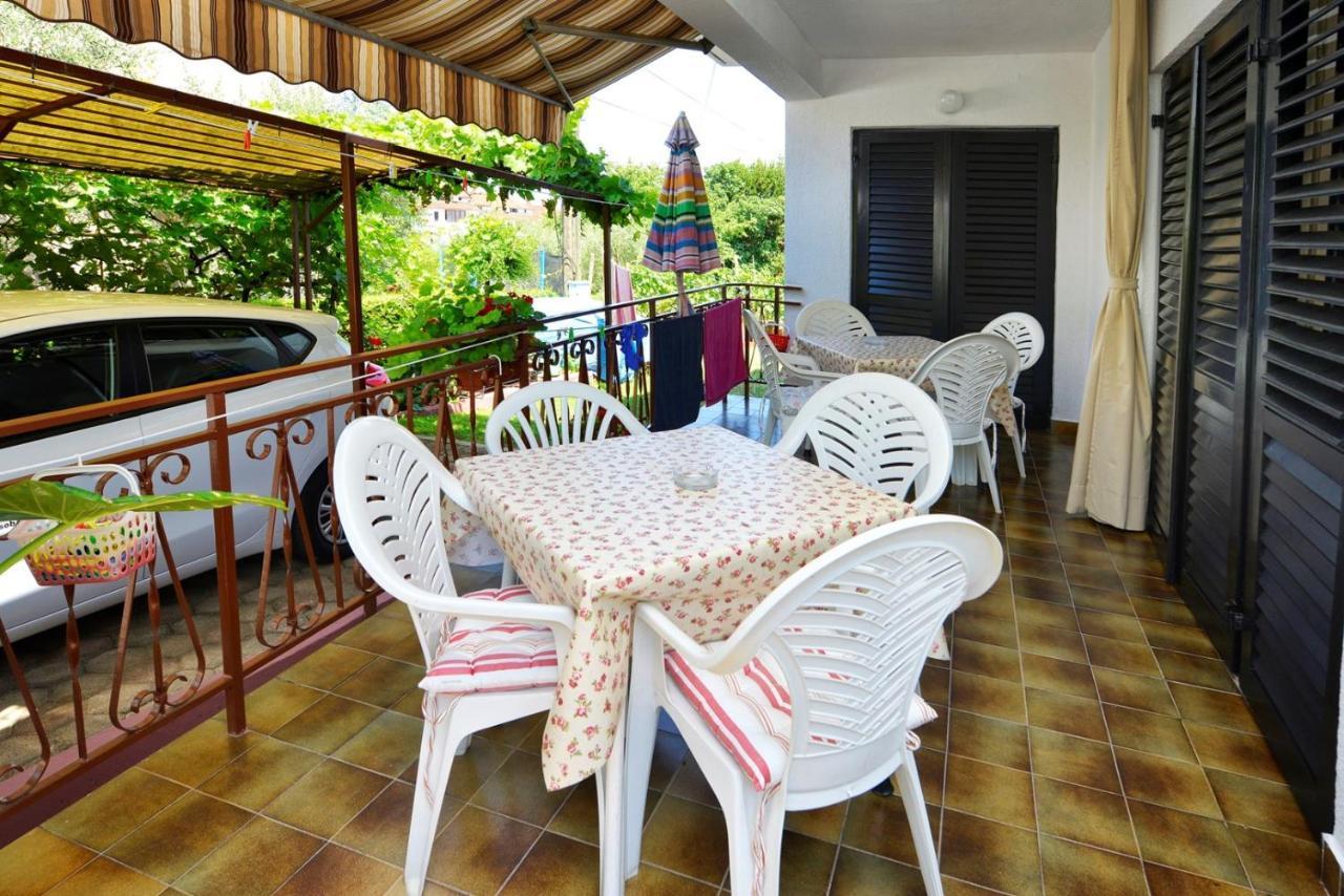 Apartment Complex Nevia Porec Bagian luar foto