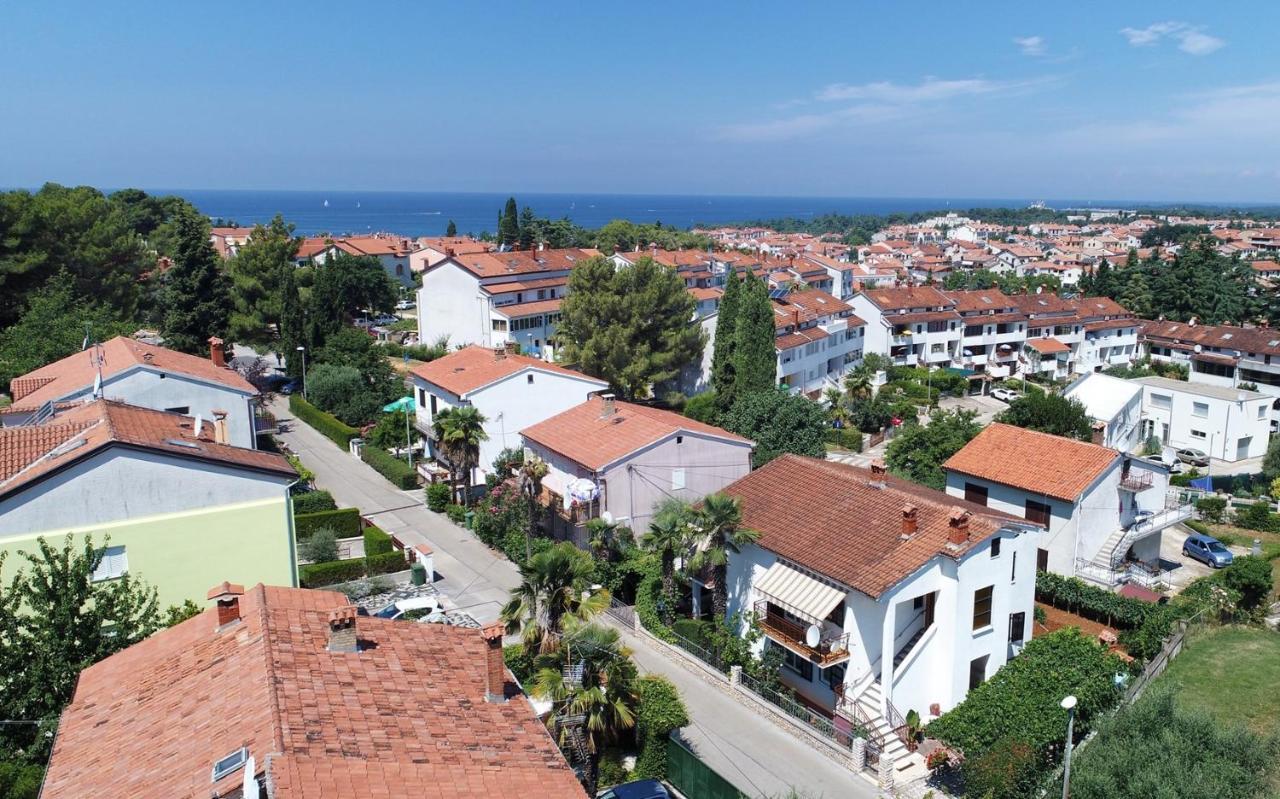 Apartment Complex Nevia Porec Bagian luar foto
